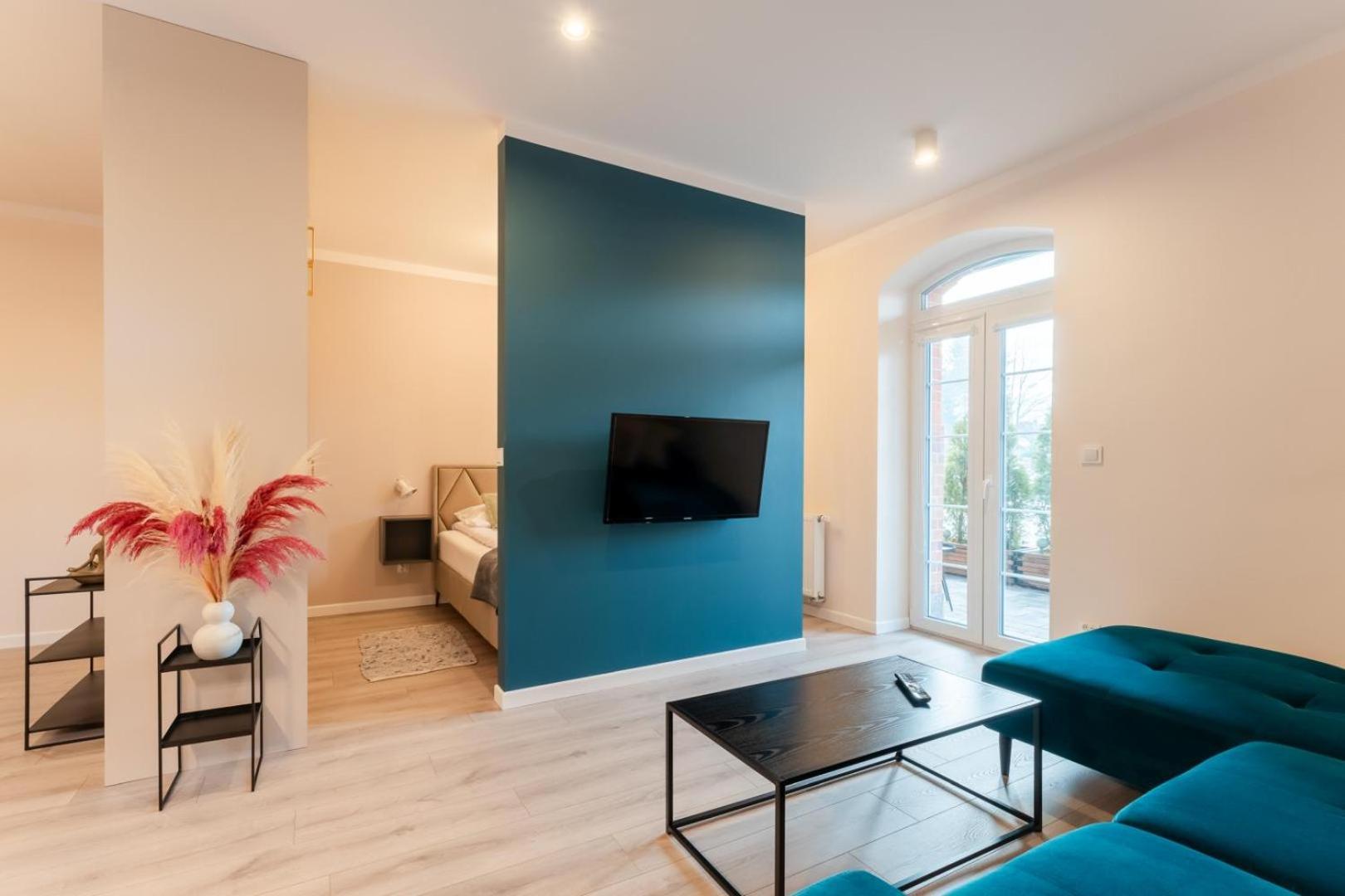 Apartament Smile - Z Prywatnym Monitorowanym Parkingiem By Spaceapart Jelenia Góra Екстериор снимка
