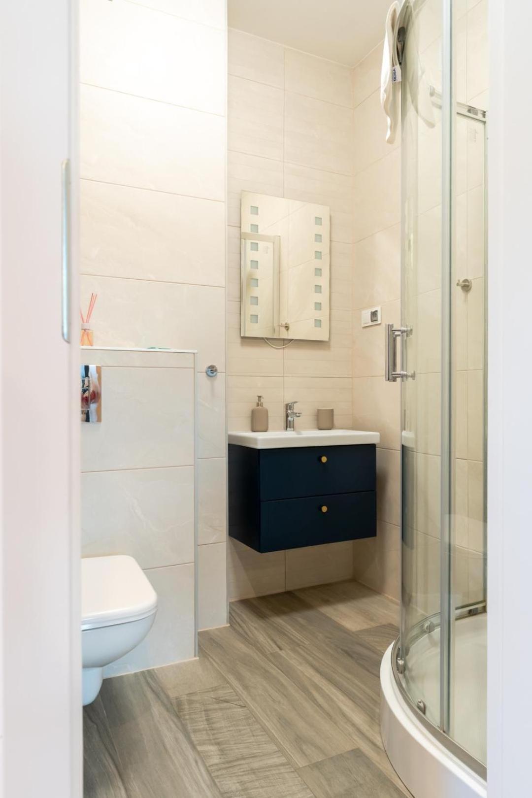 Apartament Smile - Z Prywatnym Monitorowanym Parkingiem By Spaceapart Jelenia Góra Екстериор снимка