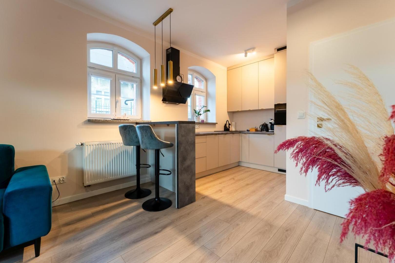 Apartament Smile - Z Prywatnym Monitorowanym Parkingiem By Spaceapart Jelenia Góra Екстериор снимка